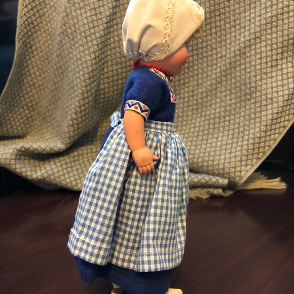 Antique Dutch Girl Doll - Picture 3 of 10